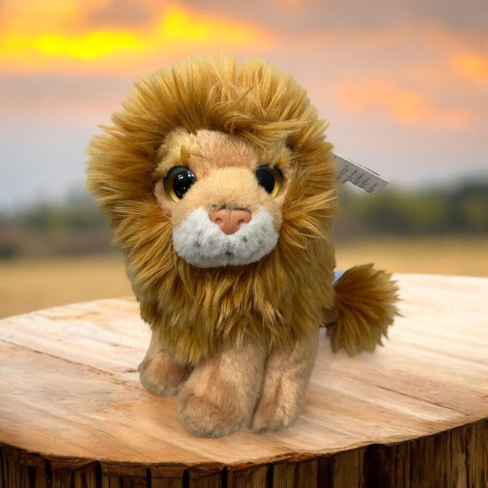 NWT WILD REPUBLIC golden lion plush stuffed animal Wild Watchers 8" safari